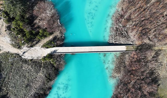 Turkuaz rengiyle bir tabiat harikası: Göksu Nehri