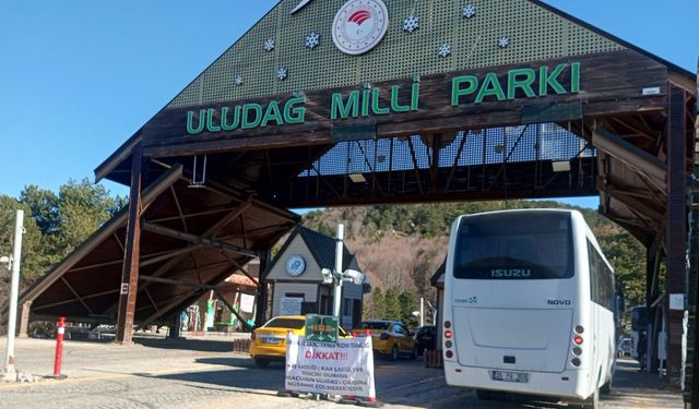 Uludağ'a turist akını devam ediyor