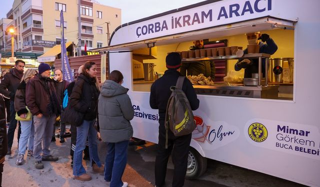 Bucalılar sıcak çorba ikramından memnun kaldı!