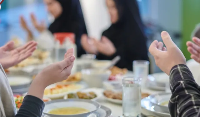 İlk iftar ne zaman? 2025 Ankara, İzmir, İstanbul imsakiye saatleri açıklandı!