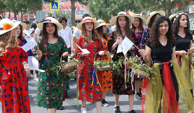 Alaçatı ot festivali için geri sayım başladı