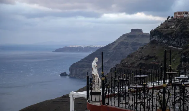 Santorini’de deprem hazırlığı: Acil durumlar için özel liman yapılacak