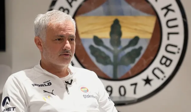 Jose Mourinho: Normal şartlarda şampiyonluk yarışının bitmiş olması gerekiyordu!