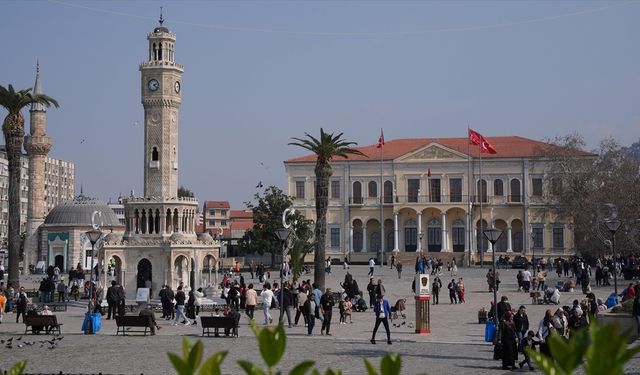 İzmir'de sıcaklık rekoru kırıldı!