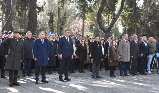 İzmir'de Çanakkale şehitleri anıldı!