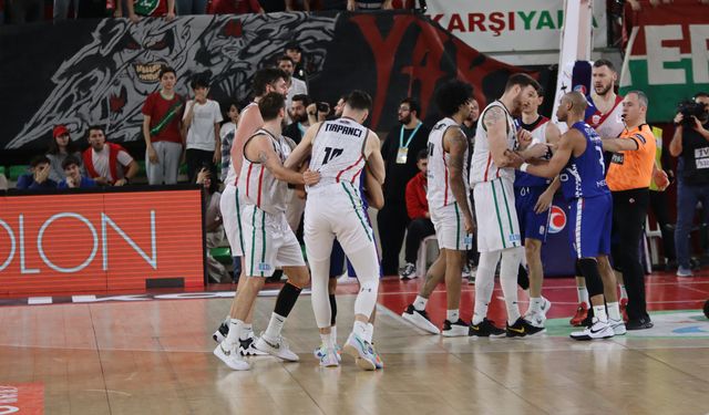 Karşıyaka potasında iki veda daha!