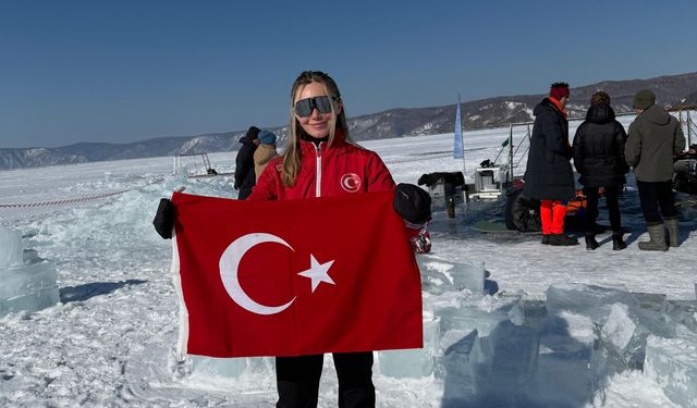 Farkındalık için buz altı dalışı