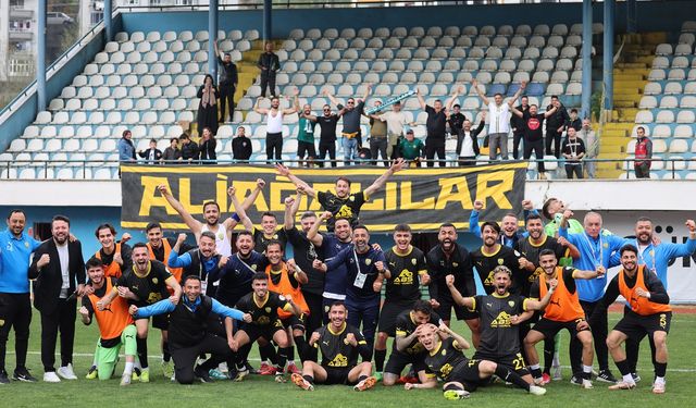 Aliağa Futbol zirve takibini bırakmıyor