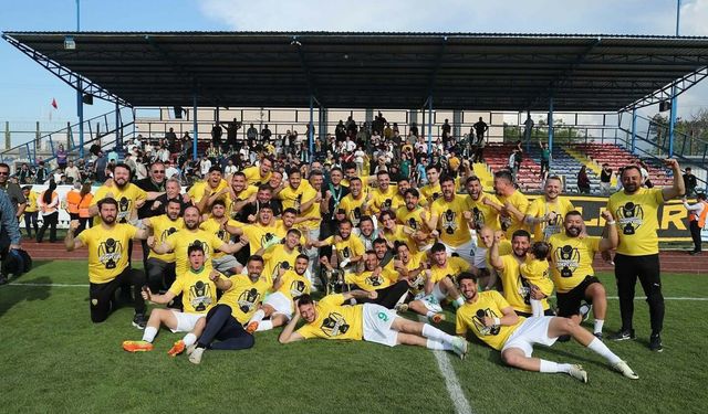 Aliağa Futbol namağlup şampiyon!