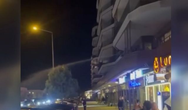 Yüksek sesle müzik açanlara balkondan hortumla su sıktı