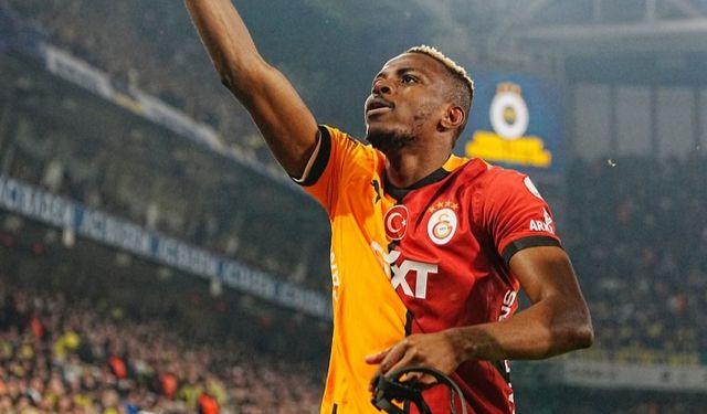 Osimhen durdu durdu 24 milyon TL'ye imzayı attı! Zenginliğin zirvesinde