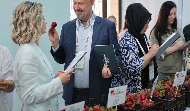 'Türkiye, Emiralem çileğini çok sevdi'