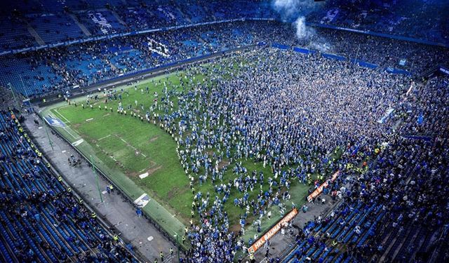 Hamburg'un yedi yıllık Bundesliga hasreti kanlı bitti!