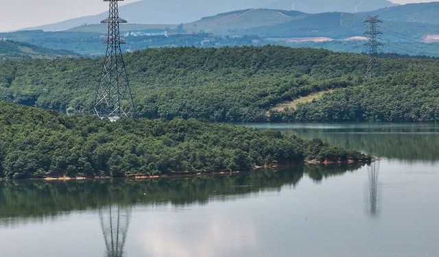 İzmir'de kırmızı alarm: Barajlar dibi gördü, devasa su krizinin ayak sesleri duyuluyor