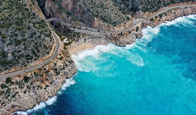 Türkiye'nin En Güzel 10 Plajı: Cenneti Ayaklarınızın Altına Seren Koylar