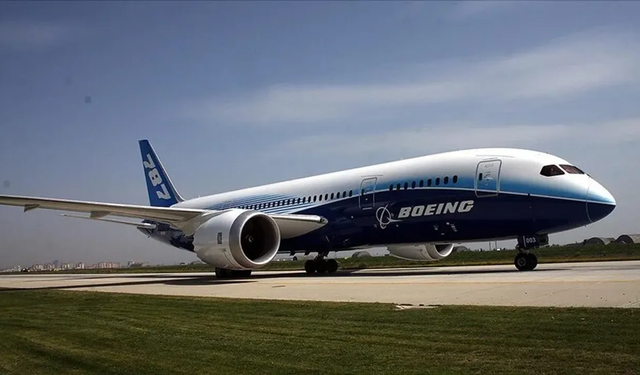 Hindistan'da düşen uçak, Boeing hisselerini sarstı