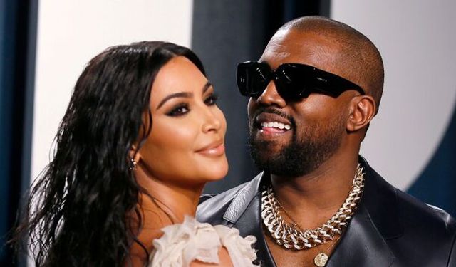 Kanye West ismini bir kez daha değiştirdi