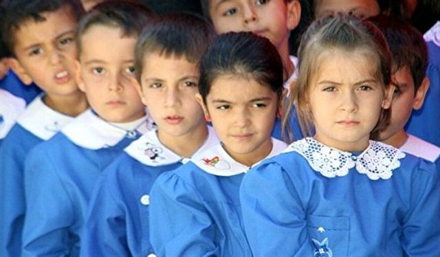 Bakanı Tekin duyurdu: Okullarda kıyafet yönetmeliği değişiyor