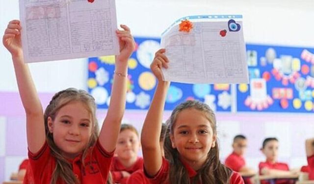 Karneler saat kaçta verilecek? Karne günü okula ne zaman gidilir, serbest kıyafet yasak mı?