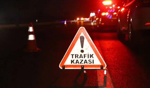 Bornova'da trafik kazası: Ankara Caddesi’nde yoğunluk kilometrelerce uzadı