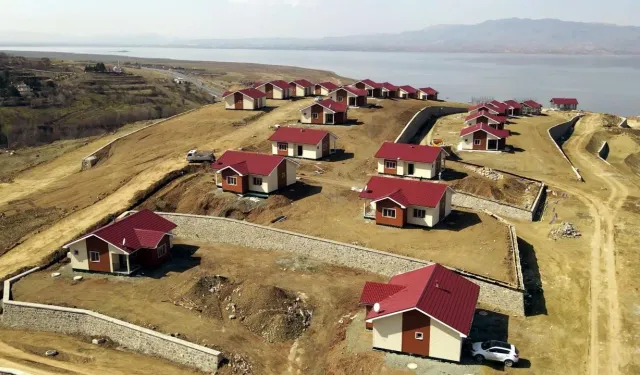 Tatil ateş pahası: Yurttaş çareyi arsada buldu