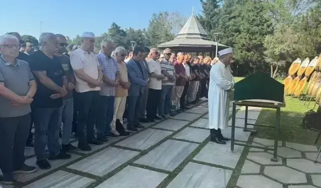 Usta sanatçı son yolculuğuna uğurlandı
