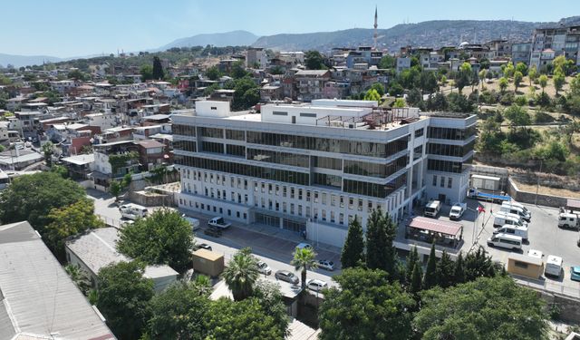 Büyükşehir yeni binasına kavuştu...