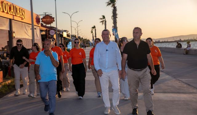 İzmir Güzelbahçe'nin yeni incisi 'İsmail Kandemir Sahil Yolu' görkemli bir törenle hizmete açıldı