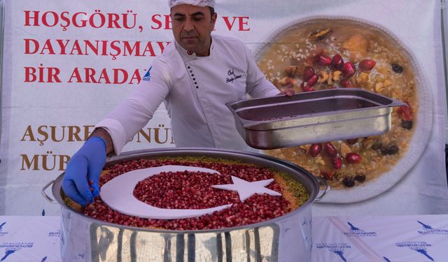 İzmir’de Muharrem ayı bereketi