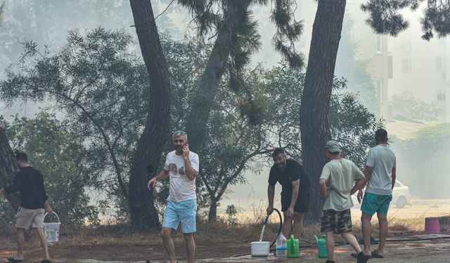 Antalya Manavgat yangınında son durum: Alevler nereye ilerliyor, hangi köyler tahliye edildi?