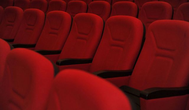 Bu hafta 11 film vizyona giriyor: Sinema salonları komedi, aksiyon ve korkuyla dolacak