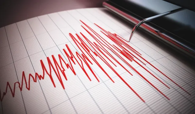 İzmir Menderes'te korkutan deprem!