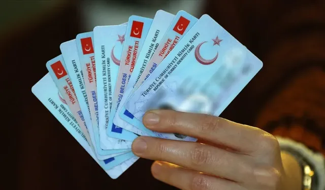 Eski tip ehliyet kullananlar için kritik tarih yaklaşıyor: Yenilemeyen ağır bedel ödeyecek!