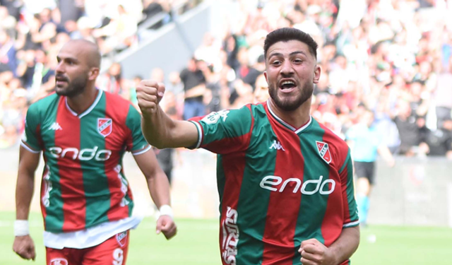 Karşıyaka'da Kadir kaldı