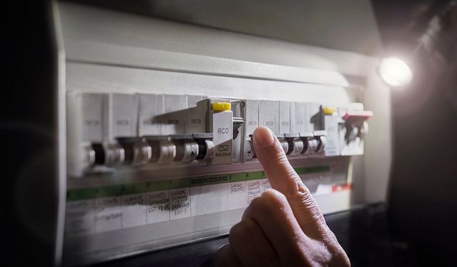 İzmir elektrik kesintisi 7 Temmuz: İzmir Buca’da elektrikler ne zaman gelecek, hangi ilçelerde kesinti var?