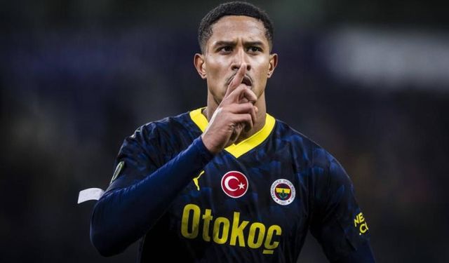 Fenerbahçe, Jayden Oosterwolde ile sözleşmesini uzattı!