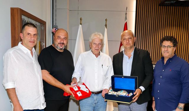 Karşıyaka Mehmet Ceyhun'u açıkladı!