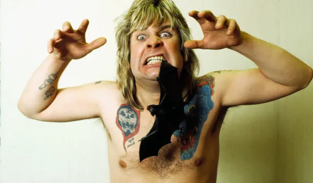 Rock müziğin karanlık prensi Ozzy Osbourne 76 yaşında hayatını kaybetti! Son sözü yürek burktu