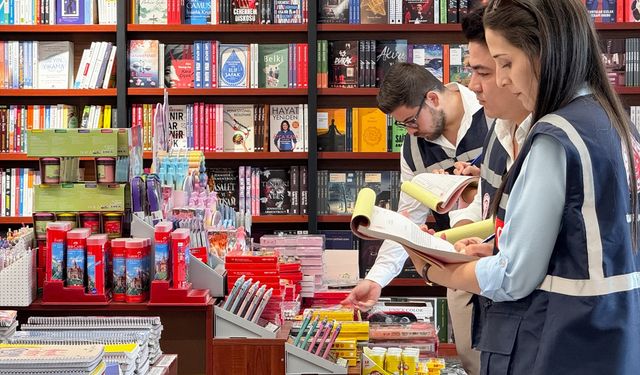 İzmir’de okul alışverişi öncesi kırtasiyelere sıkı denetim