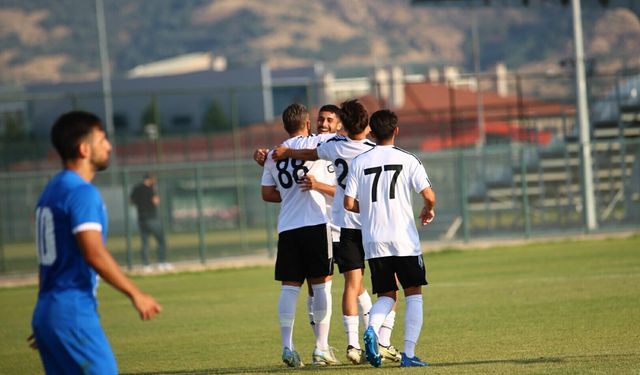 Altay kampı beraberlikle noktaladı