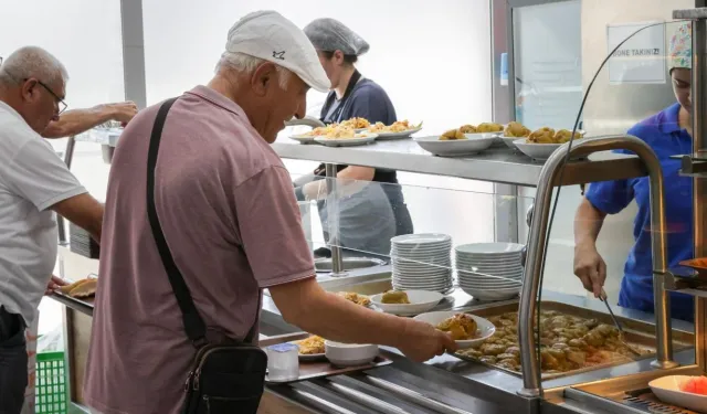 Buca’da dayanışmanın adresi Kent Lokantası: 25 bini aşkın kişi faydalandı