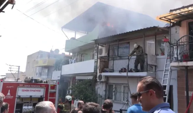 İzmir’in merkezinde yangın paniği: Ekipler alevlere müdahale ediyor