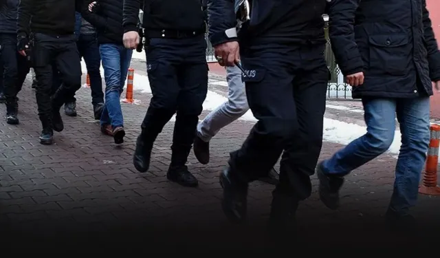 İzmir’de suç operasyonu: 58 firari yakalandı!