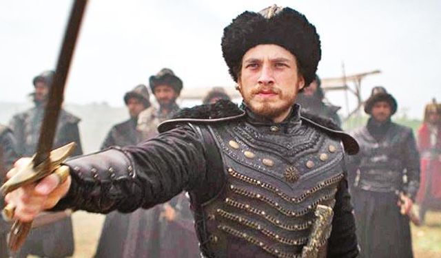 Cem Yiğit Üzümoğlu Netflix dizisiyle dönüyor