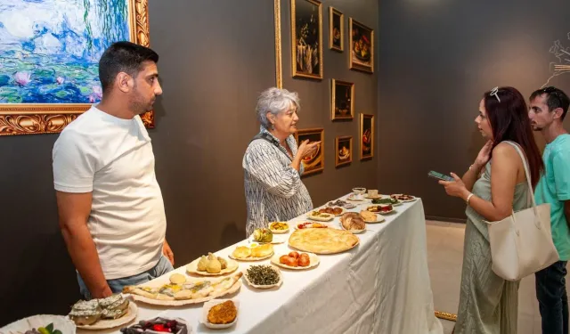 İzmir sofraları sanata dönüştü: Karşıyaka’da sıra dışı sergi
