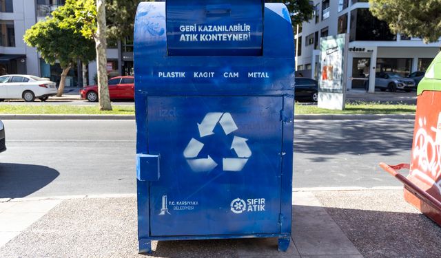 Karşıyaka’da geri dönüşüm hamlesi: 100 noktaya mavi konteyner