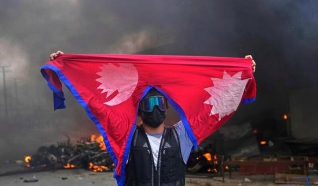 Nepal’de Gen-Z Devrimi: Bir Kuşağın Geleceğini Kurtarma Mücadelesi