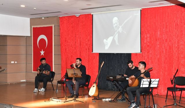 Gönüllerin ustası Neşet Ertaş'a İzmir Çiğli'den vefa dolu selam