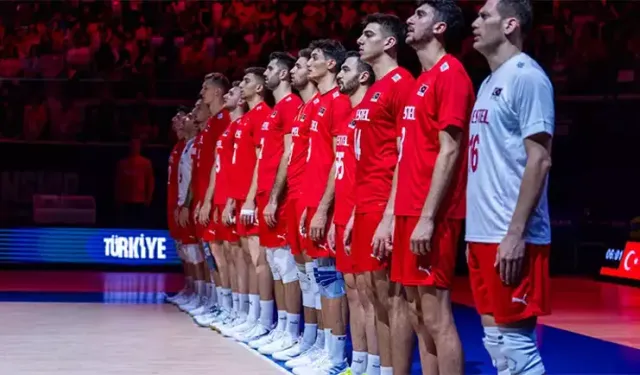Filenin Efeleri favori Japonya’yı ezdi geçti: 3-0!