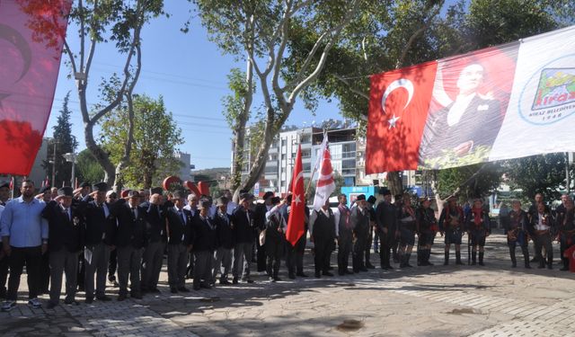 İzmir Kiraz'da Ata'nın huzurunda 103'üncü yıl gururu